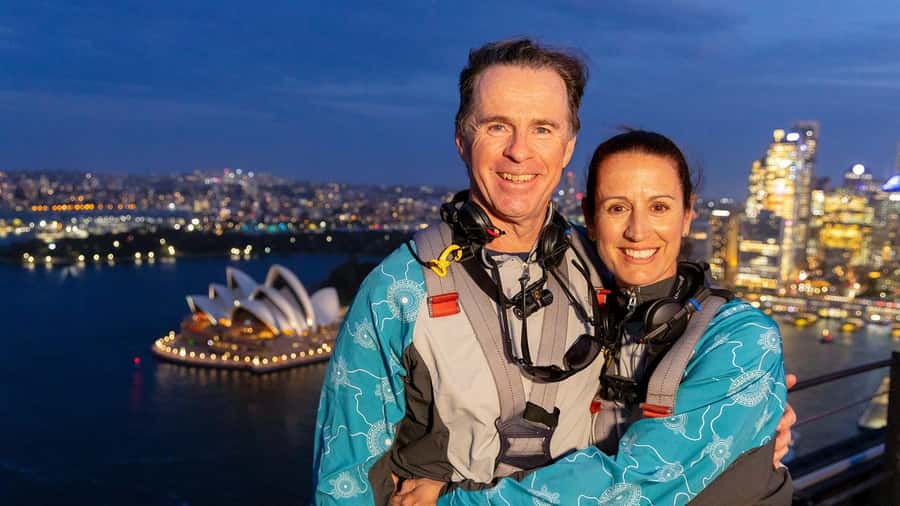 Sydney: BridgeClimb Sydney Harbour Summit Night - What to bring and what will slow you down
