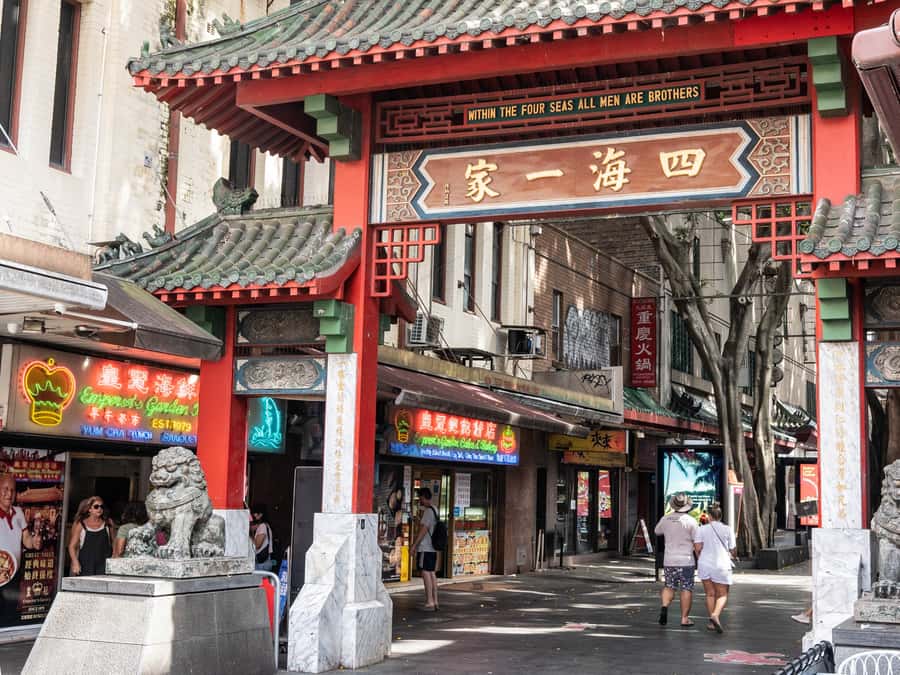 Sydney: Chinatown Street Food & Culture Guided Walking Tour - The Chinatown sights you’ll notice, Friendship Garden and the red gates