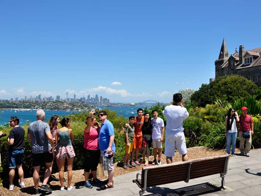 Sydney: City Highlights Guided Bus Tour - Mrs Macquarie’s Point and Fort Denison: harbour photos without the ferry schedule