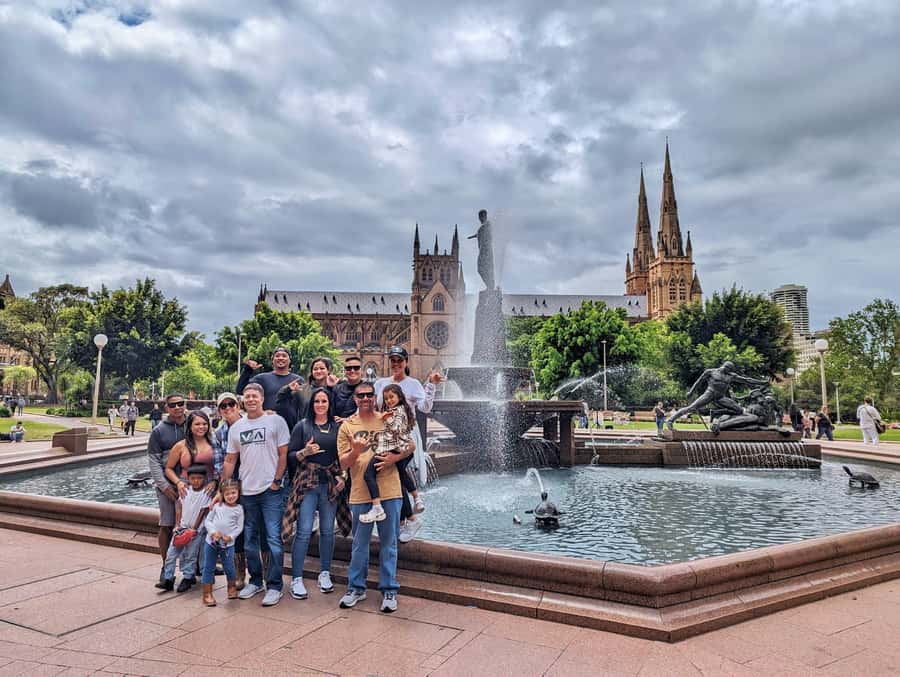Sydney: City & The Rocks 3.5-Hour Walking Tour with a Drink - Who should book this tour (and who should skip it)