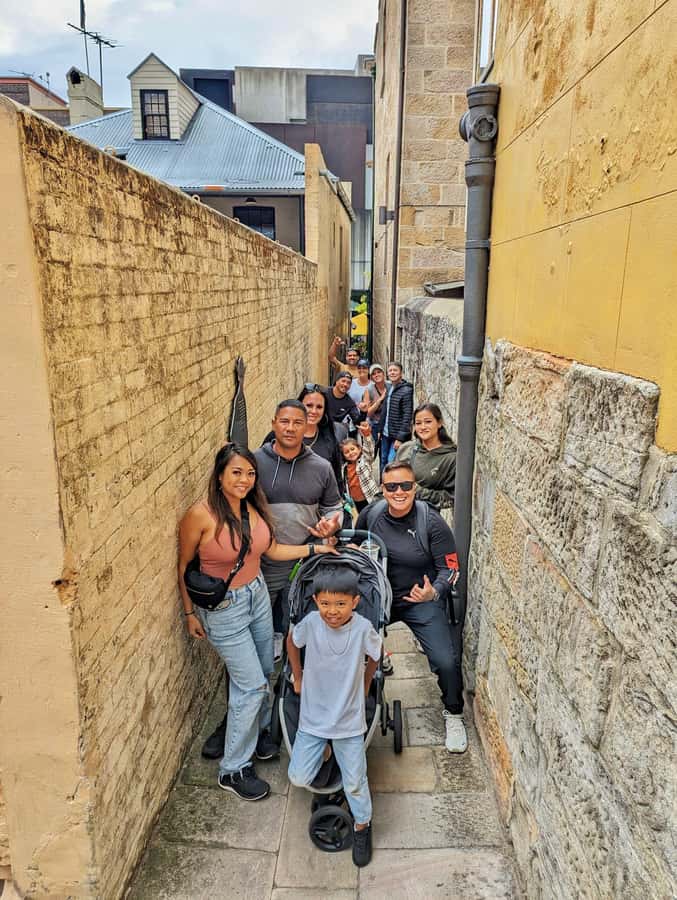 Sydney: City & The Rocks 3.5-Hour Walking Tour with a Drink - Price and value: what $53 buys you in Sydney time