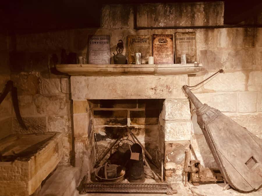 SYDNEY : Ghosts, Grog & The Rocks: Haunted Pubs &Cellar Tour - Key things to know before you go