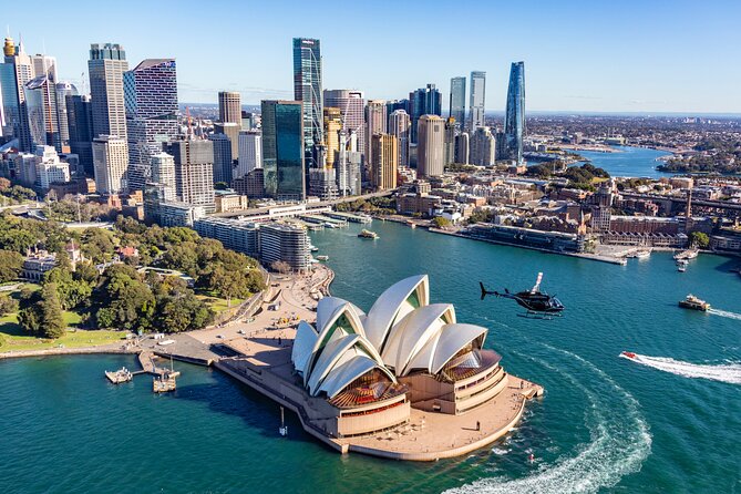 Sydney Grand Tour by Helicopter - Why a 30-minute Sydney helicopter loop makes sense