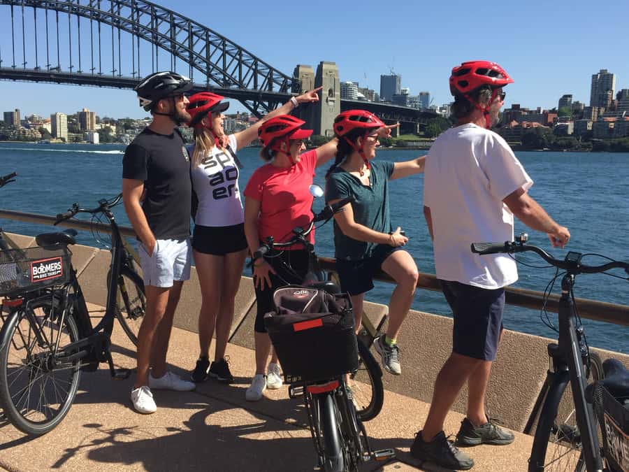 Sydney: Guided Harbour E-Bike Tour - Walsh Bay: boats, waterfront edges, and local details
