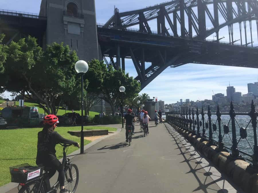 Sydney: Guided Harbour E-Bike Tour - E-bikes, gear use, and staying safe on the route
