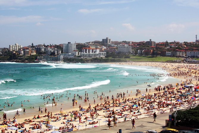 Sydney Half Day Private Tour: See Sydney Opera House and Bondi - The original sandstone settlement and Sydney’s older layers