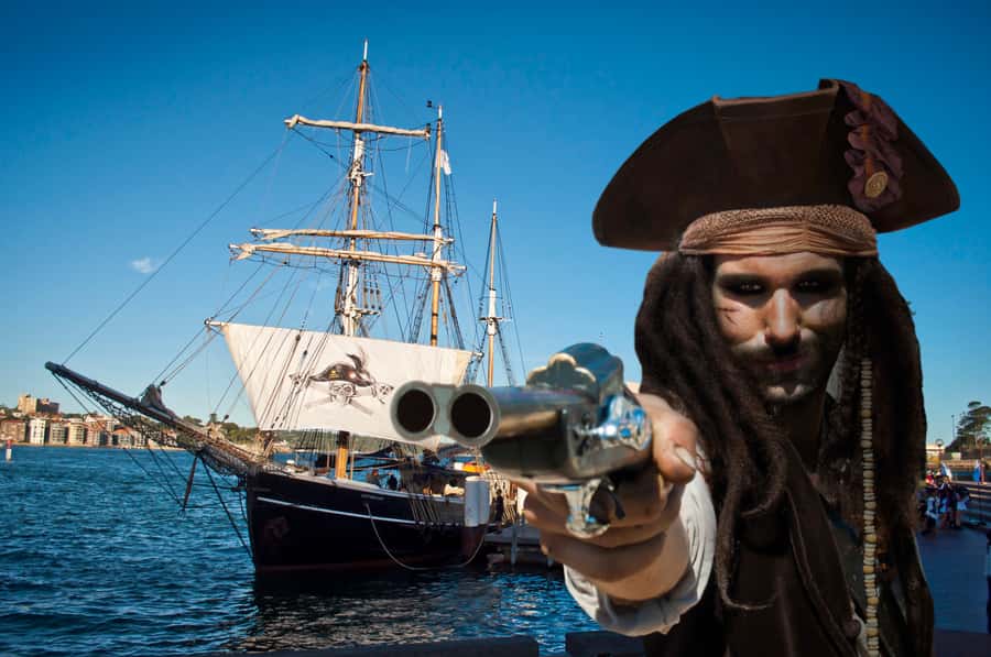Sydney Harbor: Theatrical Pirates Cruise - Your 90 minutes of pirate mayhem on Sydney Harbour