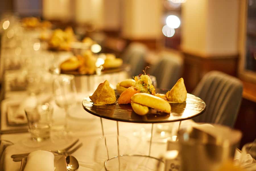 Sydney Harbour: Cabaret Cruise with 3-Course Dinner - The Cruise Route: Harbour Bridge, Opera House Close Up, Fort Denison Views