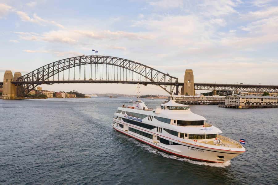 Sydney Harbour Experience 90-minute Sightseeing Cruise - What “premium 90 minutes” really means on the water