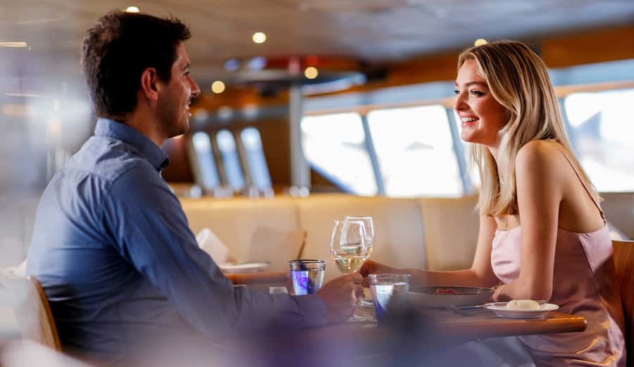 Sydney: Harbour Lunch Cruise with 2 or 3-Course Menu - The harbor route: Harbour Bridge and Opera House, with time to look