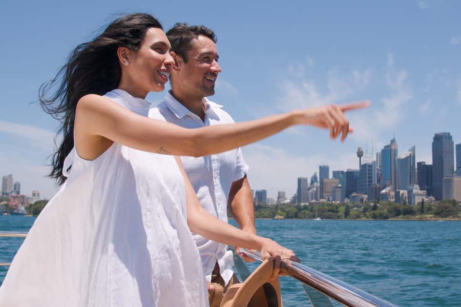 Sydney Harbour Sightseeing Cruise from Circular Quay - The 1-Hour Route: Opera House to Harbour Bridge and Back