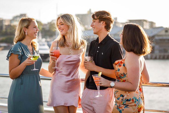 Sydney Harbour Sunset Dinner Cruise from Darling Harbour - Comfort and photo tips for window dining