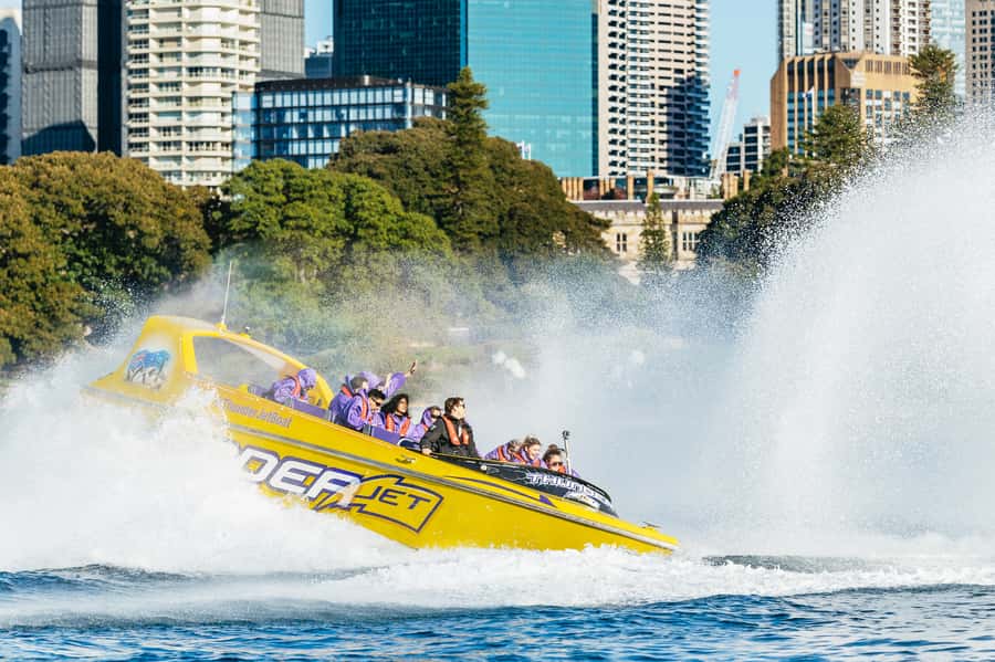 Sydney Harbour: Thunder Thrill Jet Boat Ride - The Thunder Thrill Action Plan: From Gentle Build-Up to 360s