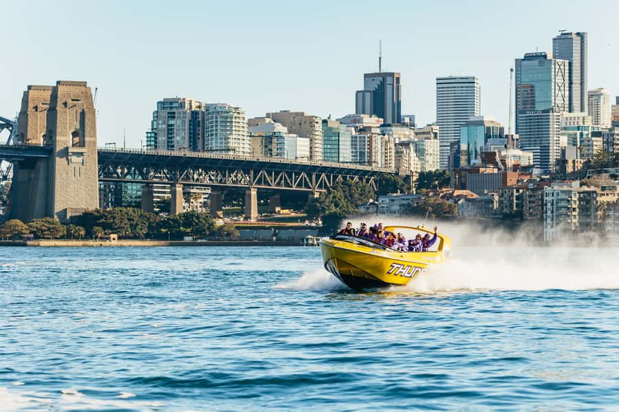 Sydney Harbour: Thunder Thrill Jet Boat Ride - Getting Wet Without Ruining Your Day: Seating and Clothing Tips