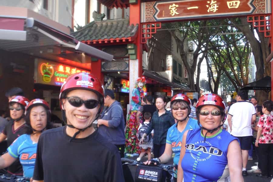 Sydney Highlights 2.5-Hour Bike Tour - Meeting in The Rocks and getting your gear sorted at Bonza HQ