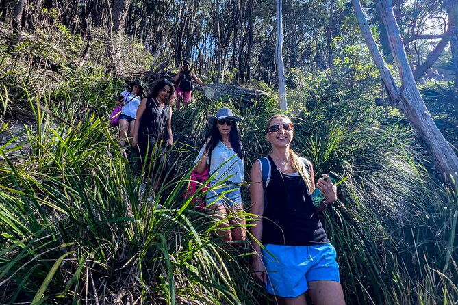Sydney: Ku-ring-gai Chase National Park with Hike, Swim, Picnic - The catered picnic: local flavors and a view that slows you down
