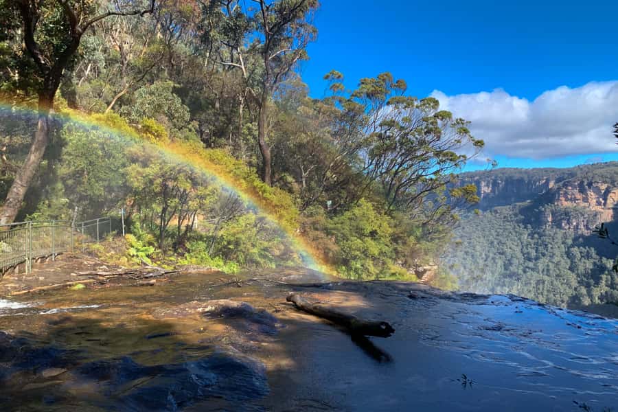 Sydney: Luxury Blue Mountains Adventure with Wentworth Falls - Leura Village lunch break: food, coffee, and a slower Blue Mountains mood