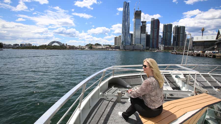 Sydney: Morning or Afternoon Harbour Sightseeing Cruise - Tea, coffee, biscuits, and fruit, plus that little moment of comfort