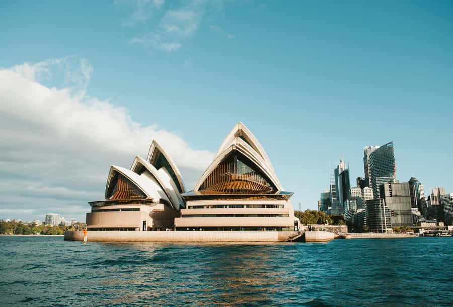 Sydney: Opera & Harbour Bridge Small-Group Kayak Tour - Photo-stop power: Sydney Harbour Bridge from your kayak