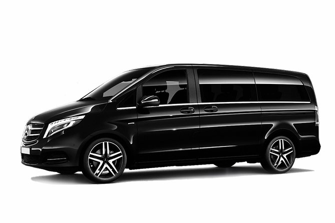 Sydney Port Private Arrival Transfer: Cruise Port to City - Meeting the driver at Sydney cruise port without the fuss