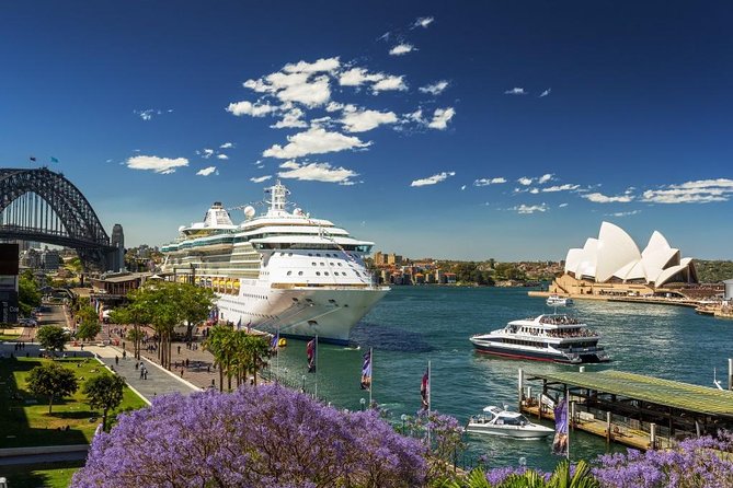 Sydney Private Day Tours | Main Attractions and Highlights | 6 Hour Private Tour - Woolloomooloo Wharf to Harry’s Cafe de Wheels, then colonial Elizabeth Bay