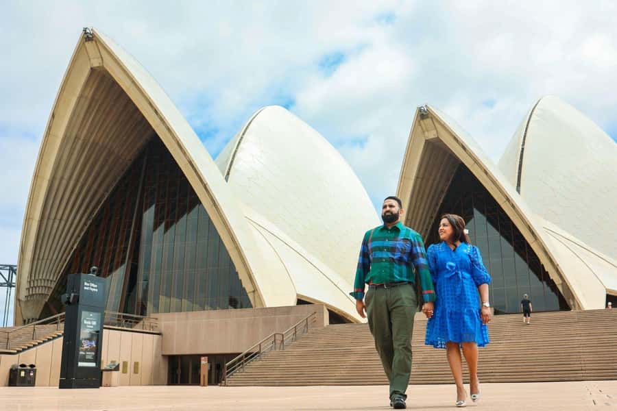 Sydney: Private Photoshoot outside the Opera House - The real-world experience: what people do well (and what can go wrong)