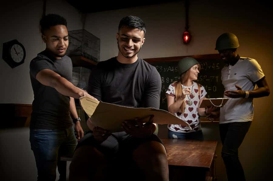 Sydney's Ultimate Live Escape Room - The 60-minute locked room: clues, codes, and detective work