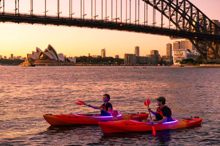Sydney: Sunrise Kayak, Opera House & Under Harbour Bridge - Safety briefing and gear fitting, what actually happens first