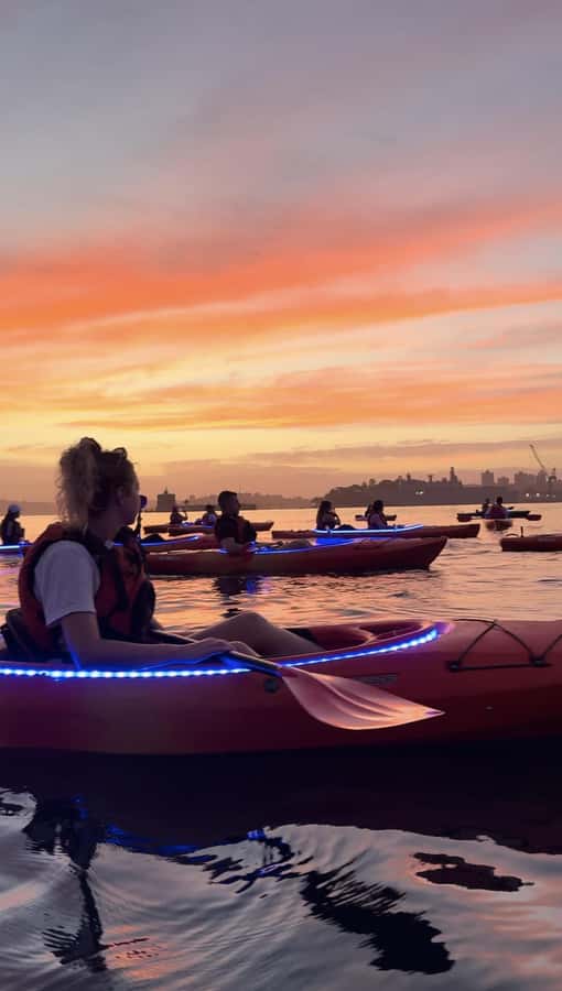 Sydney: Sunrise Kayak, Opera House & Under Harbour Bridge - The Harbour Bridge stop, why the timing is worth it