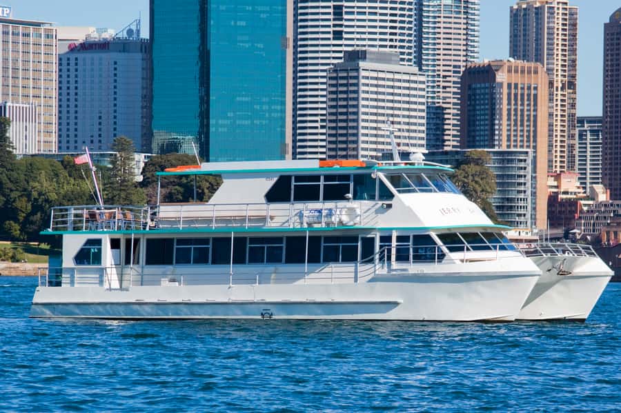 Sydney Whale Watching Cruise with Breakfast or Lunch - Food at sea: what to expect without overhyping it