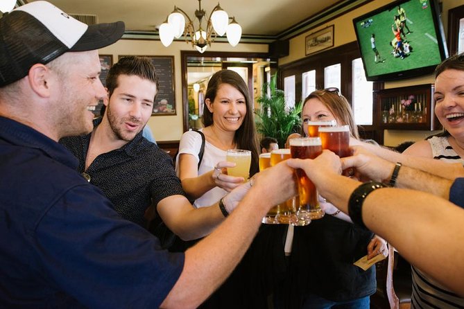 The Rocks Pub Walking Tour - Stop 1: Harts Pub and the kickoff energy