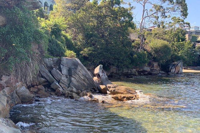 The Top Ten Hidden Harbour Beaches Tour with Jen - Sydney Harbour: the anchor stop with real landmarks and stories