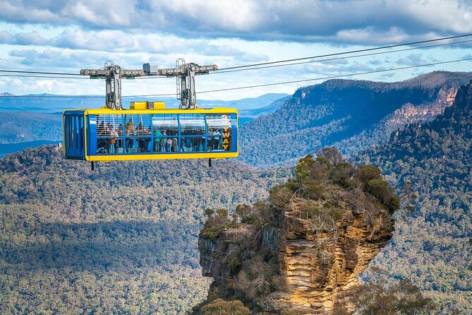 Ultimate All Inclusive Blue Mountains with Scenic World Tour - Katoomba Cascades and the lookout circuit, without the hard work