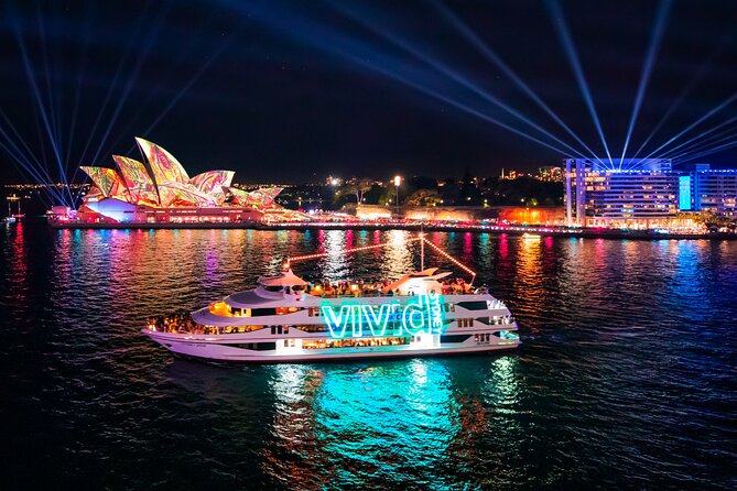 Vivid Sydney Lights and Fireworks Sightseeing Cruise - Leaving Darling Harbour for Barangaroo: the First Light Comes Fast