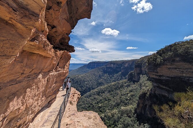 Wilderness, Waterfalls, Three Sisters BLUE MOUNTAINS PRIVATE TOUR - Wentworth Falls Lookout: Canyon Views and Waterfall Photo Time
